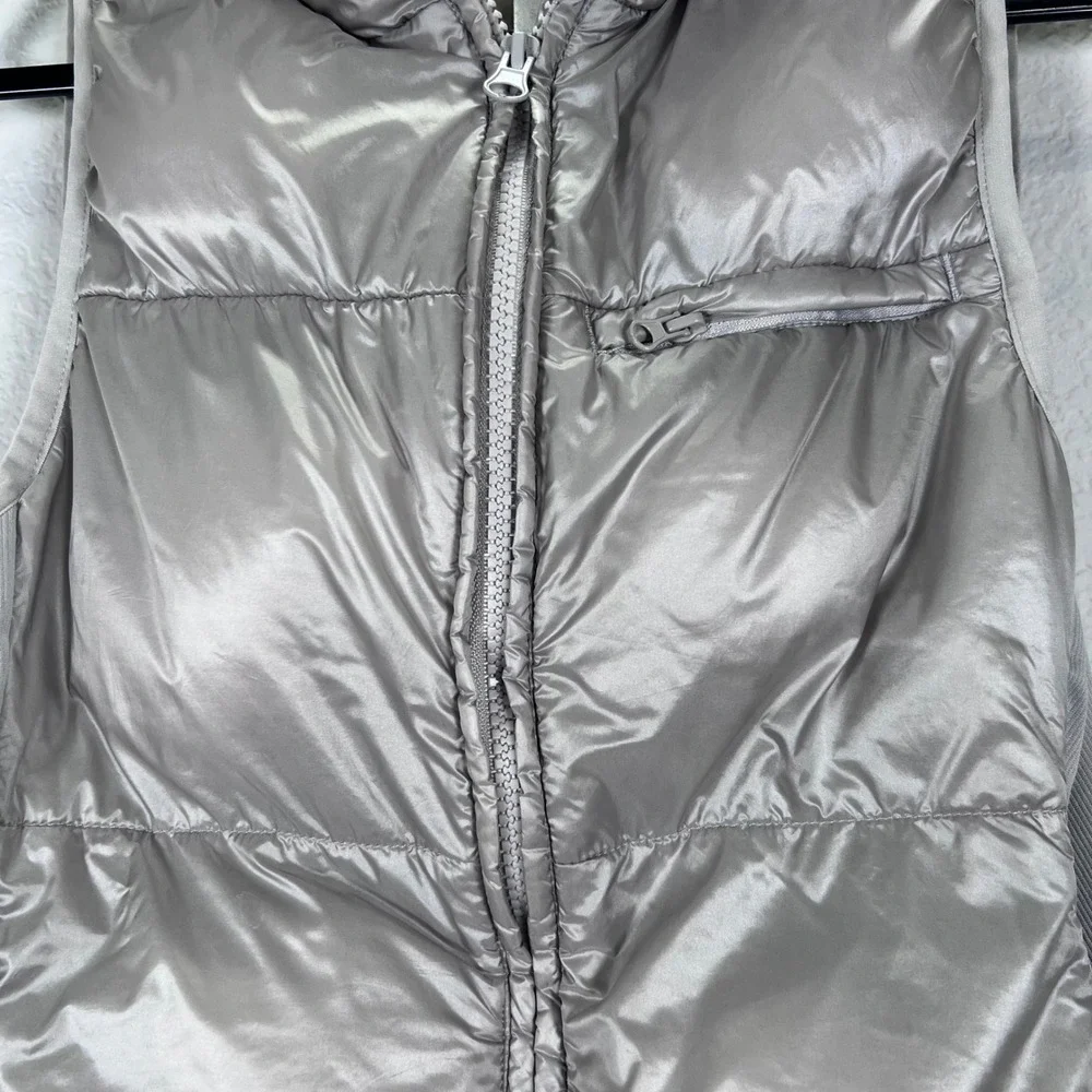 Fabletics Puffer Vest Lightweight Quilted Full Zip Sleeveless Layer size small - Picture 5 of 8